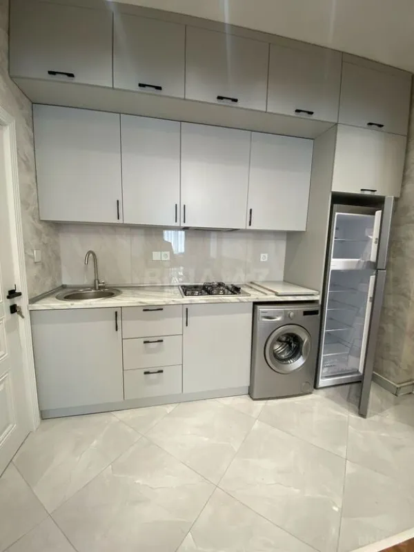 Kirayə verilir 2 otaqlı mənzil 70 m²