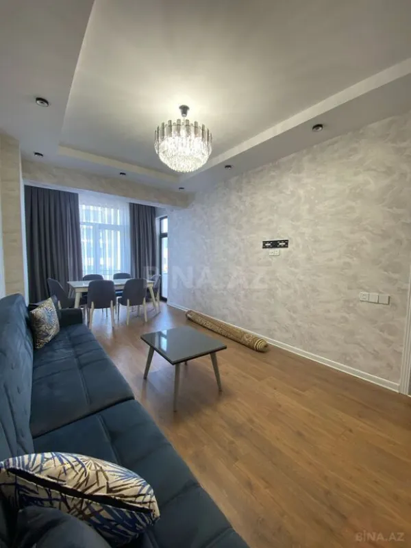 Kirayə verilir 2 otaqlı mənzil 70 m²