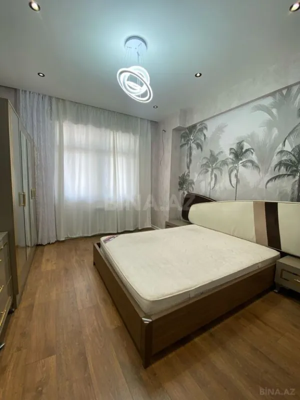 Kirayə verilir 2 otaqlı mənzil 70 m²