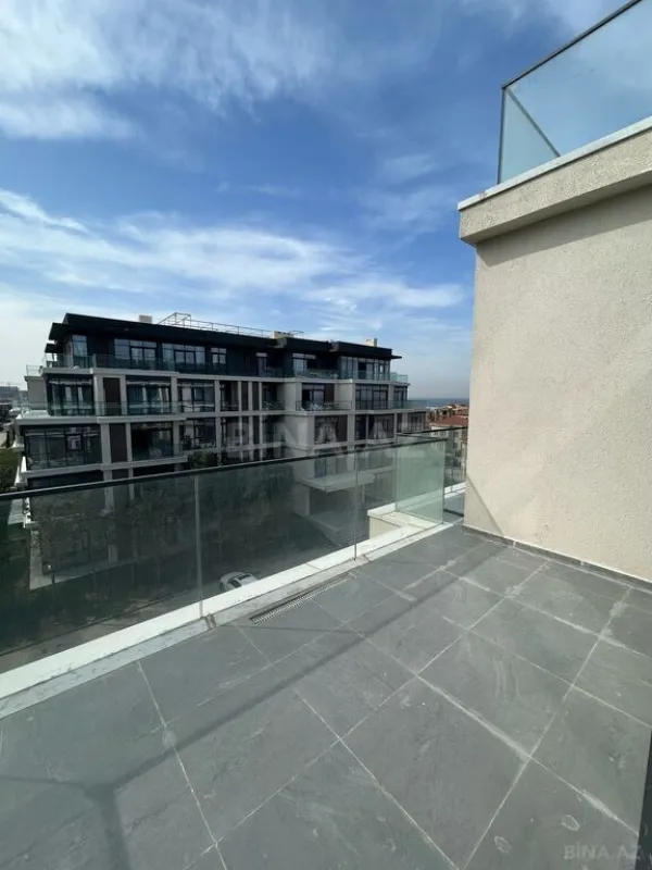 Satılır 3 otaqlı mənzil 133.4 m²