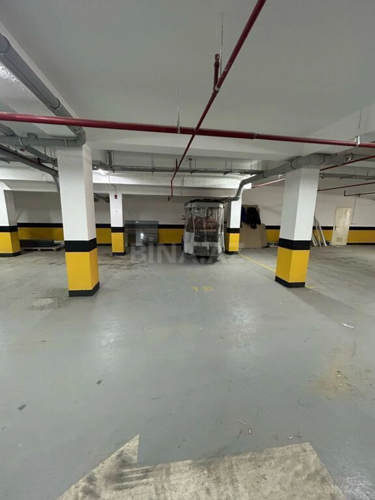 Satılır 3 otaqlı mənzil 133.4 m²