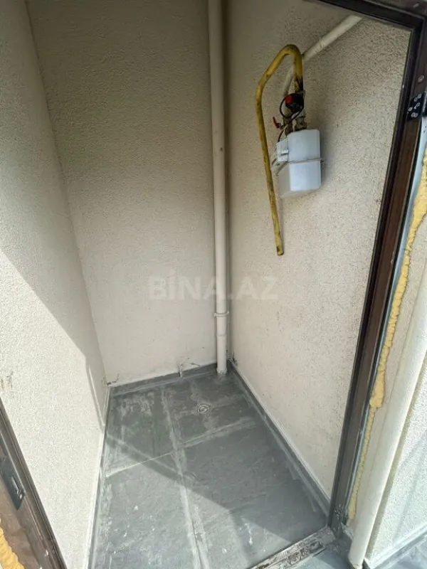 Satılır 3 otaqlı mənzil 133.4 m²