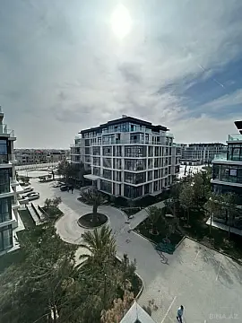 Satılır 3 otaqlı mənzil 133.4 m²