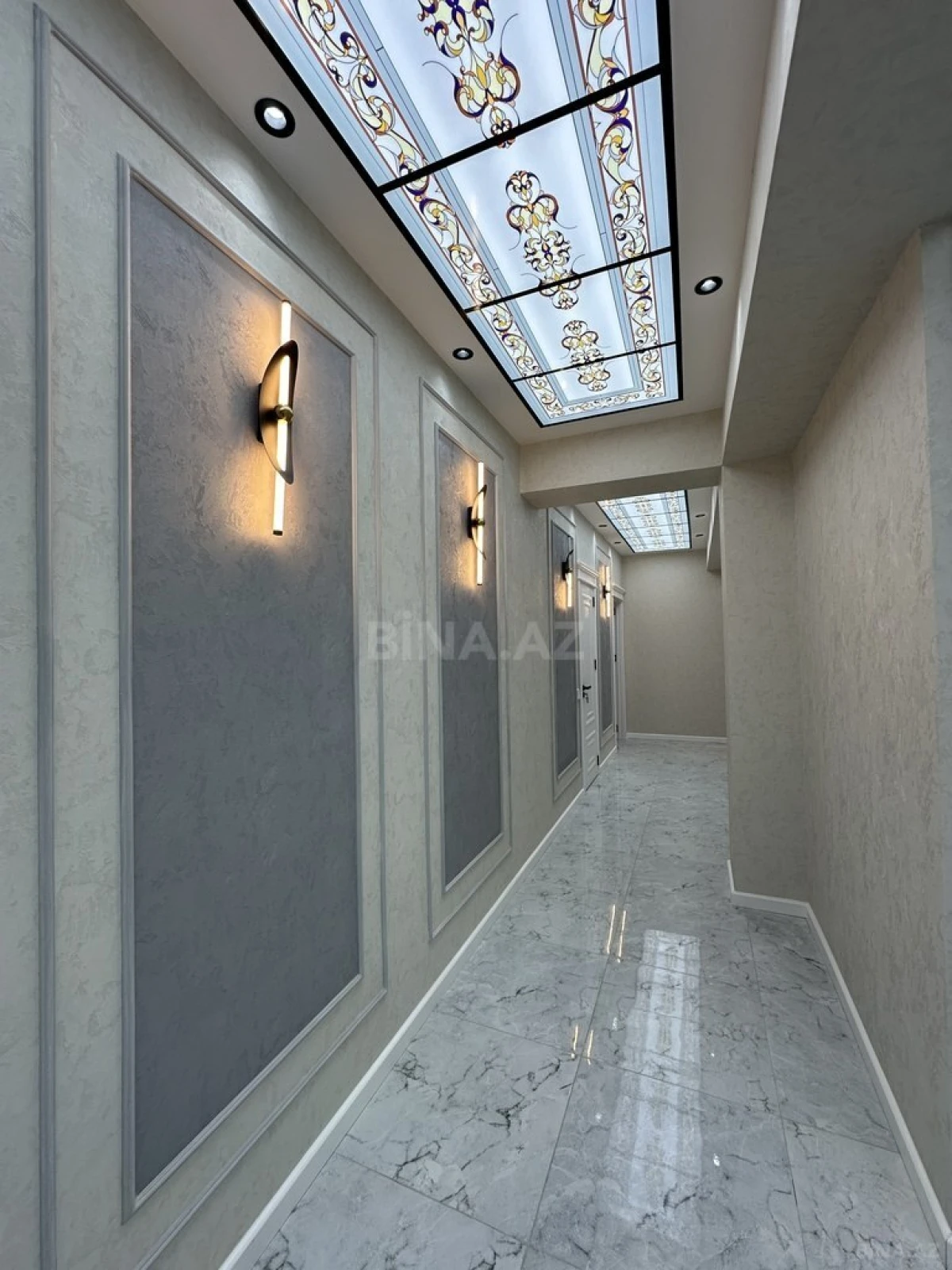 Satılır 4 otaqlı mənzil 155 m²