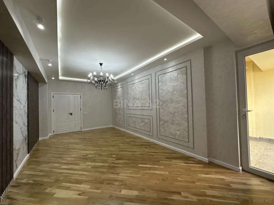 Satılır 4 otaqlı mənzil 155 m²