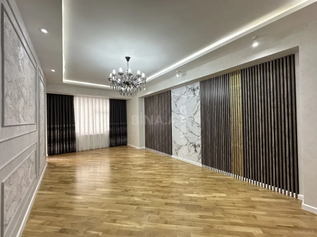 Satılır 4 otaqlı mənzil 155 m²