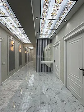 Satılır 4 otaqlı mənzil 155 m²