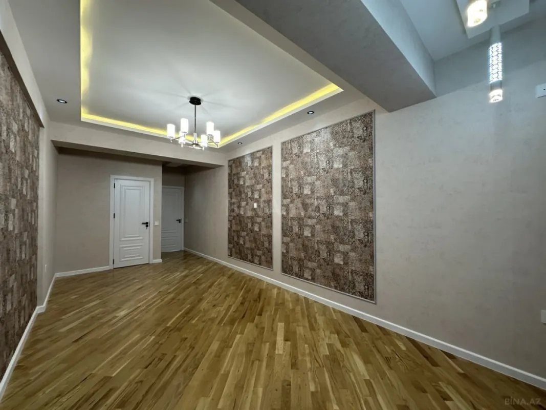 Satılır 4 otaqlı mənzil 155 m²