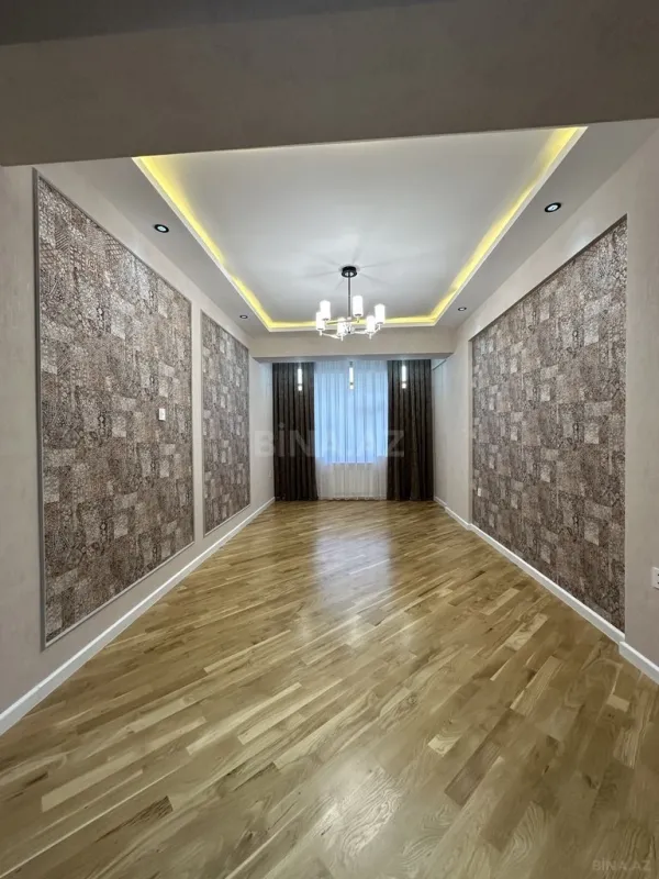 Satılır 4 otaqlı mənzil 155 m²