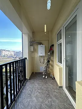 Satılır 4 otaqlı mənzil 155 m²