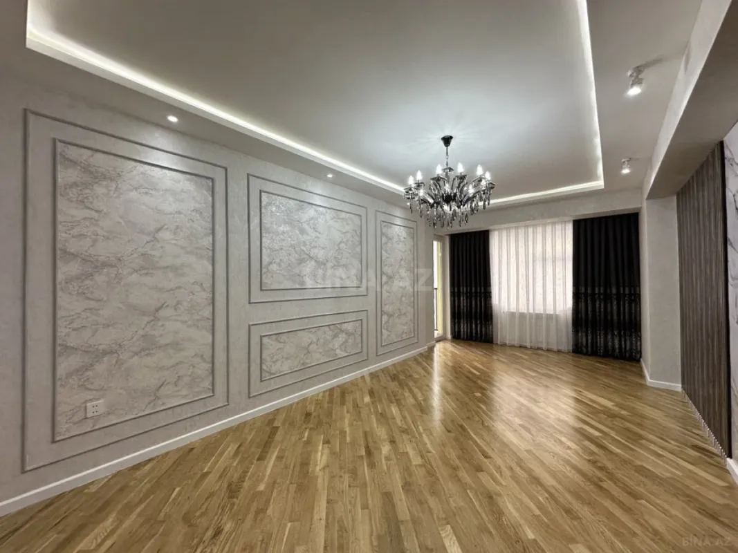Satılır 4 otaqlı mənzil 155 m²