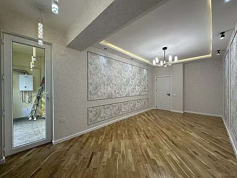Satılır 4 otaqlı mənzil 155 m²