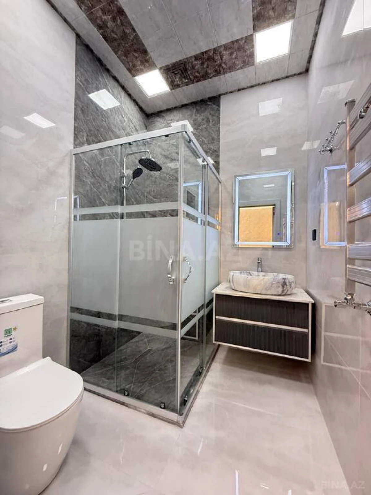 Satılır 4 otaqlı həyət evi 160 m²