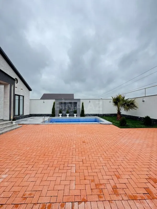 Satılır 4 otaqlı həyət evi 160 m²