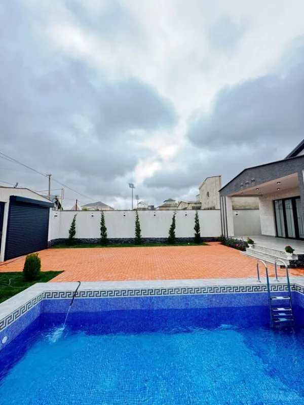 Satılır 4 otaqlı həyət evi 160 m²