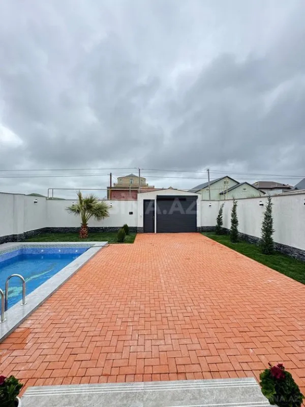 Satılır 4 otaqlı həyət evi 160 m²