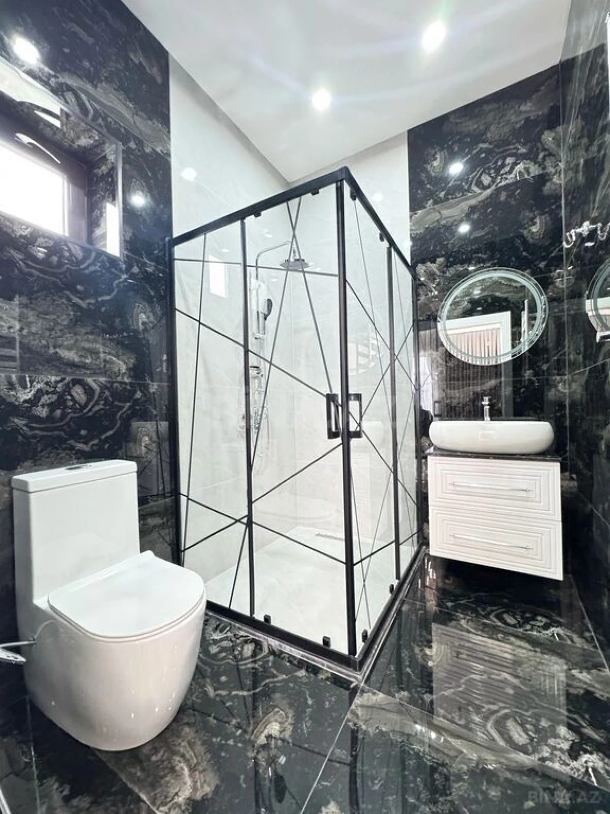 Satılır 4 otaqlı həyət evi 190 m²