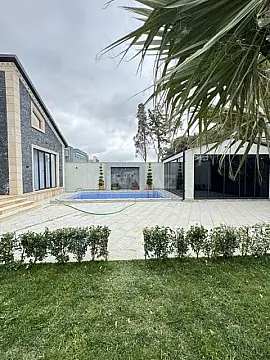 Satılır 4 otaqlı həyət evi 190 m²