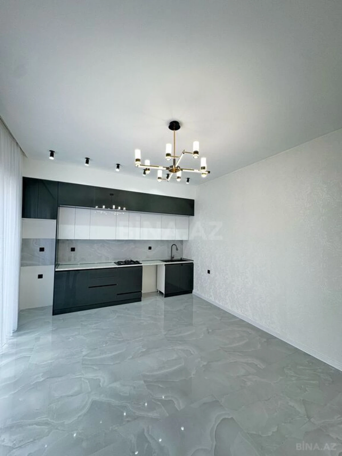 Satılır 4 otaqlı həyət evi 190 m²