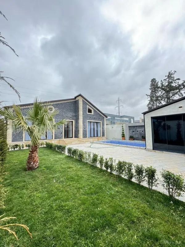 Satılır 4 otaqlı həyət evi 190 m²