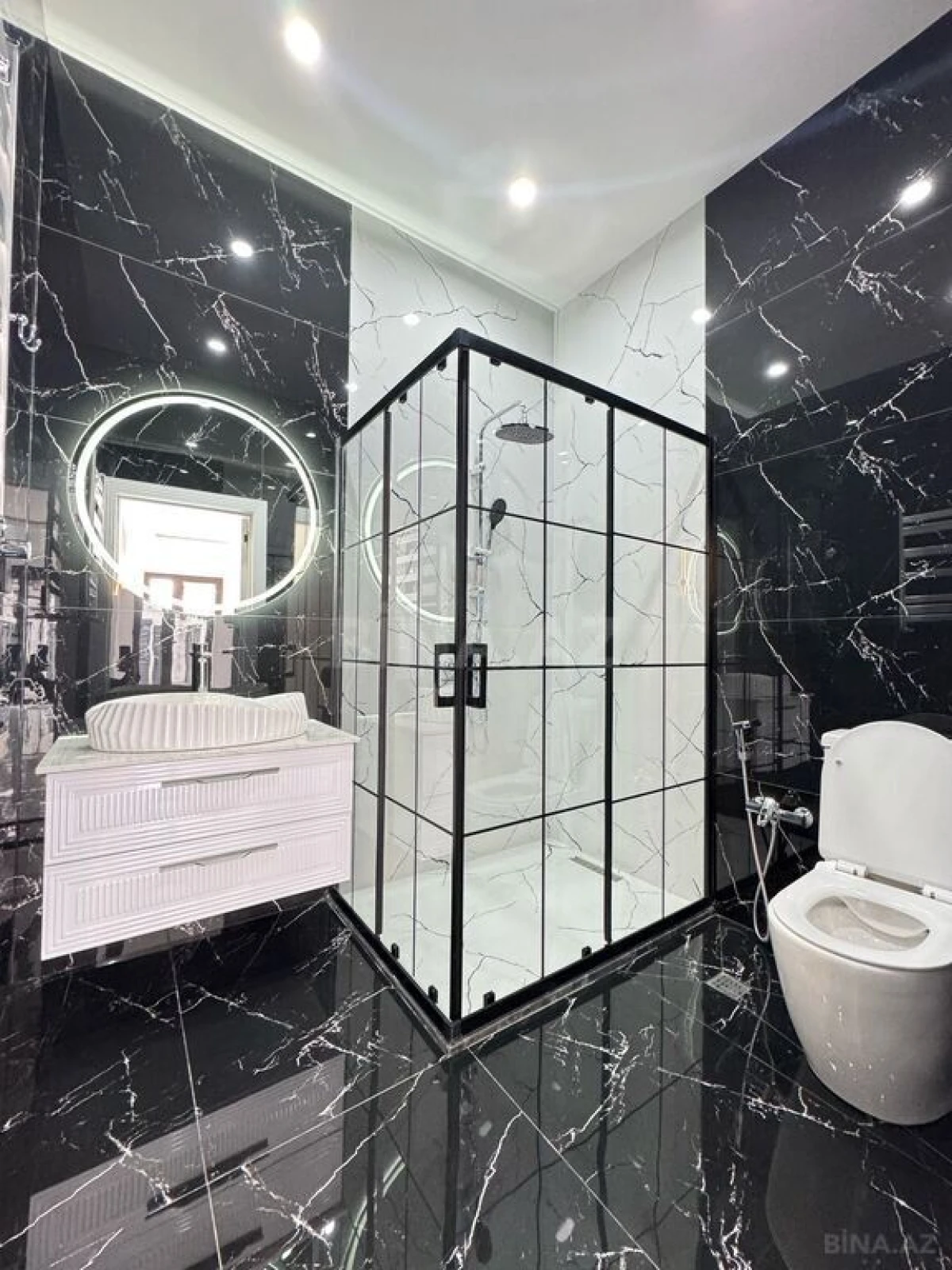 Satılır 4 otaqlı həyət evi 190 m²