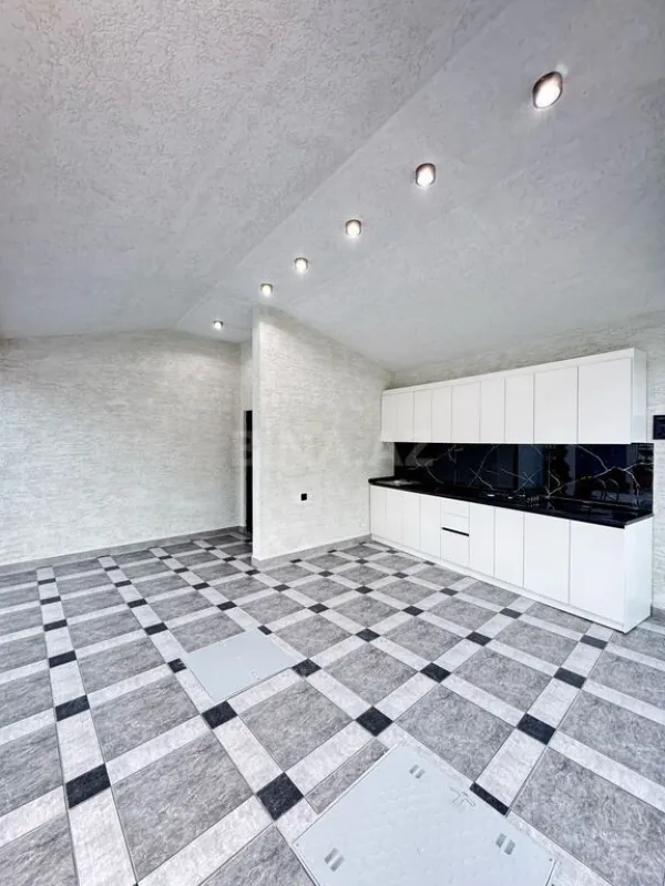 Satılır 4 otaqlı həyət evi 190 m²