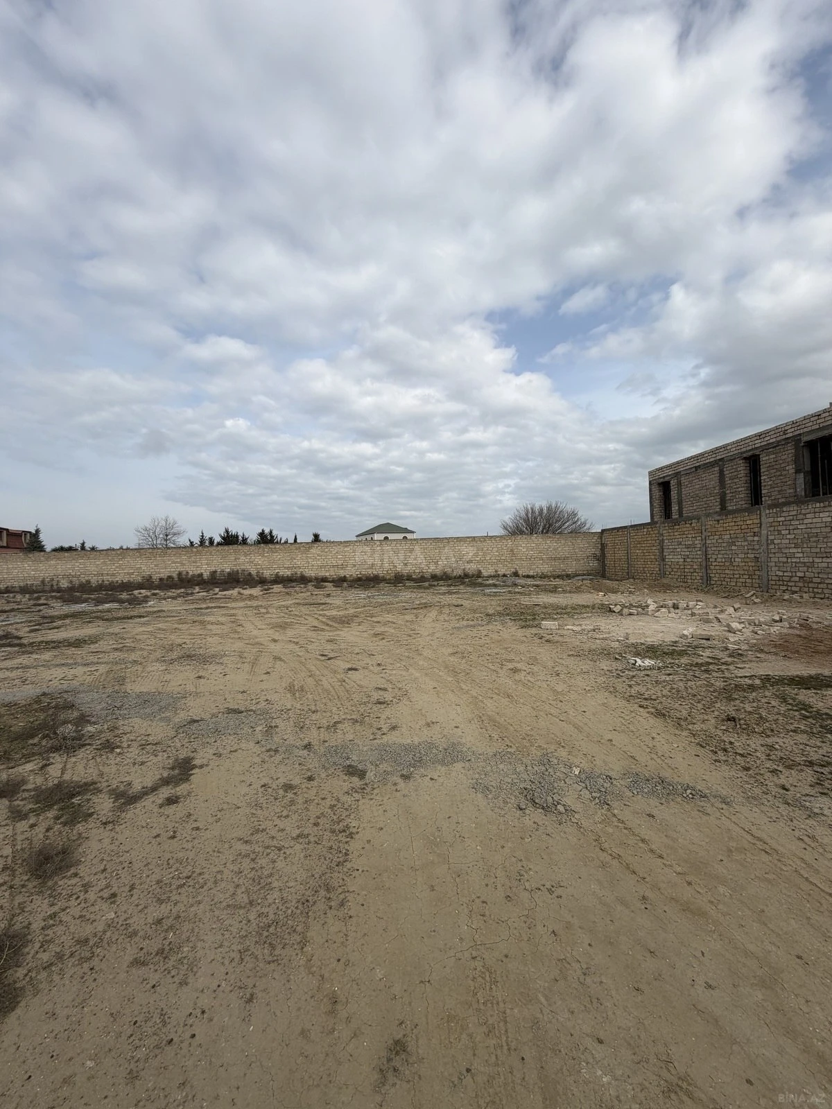 Satılır torpaq sahəsi 10 m²