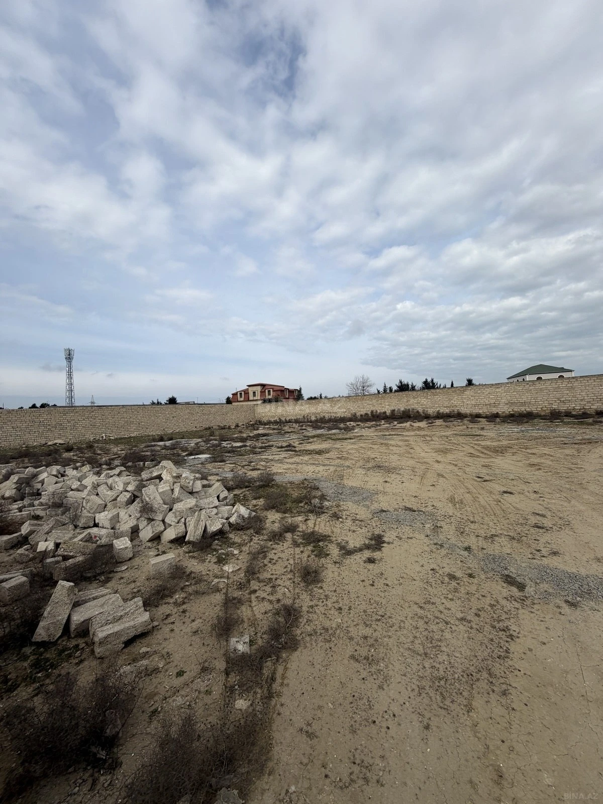 Satılır torpaq sahəsi 10 m²