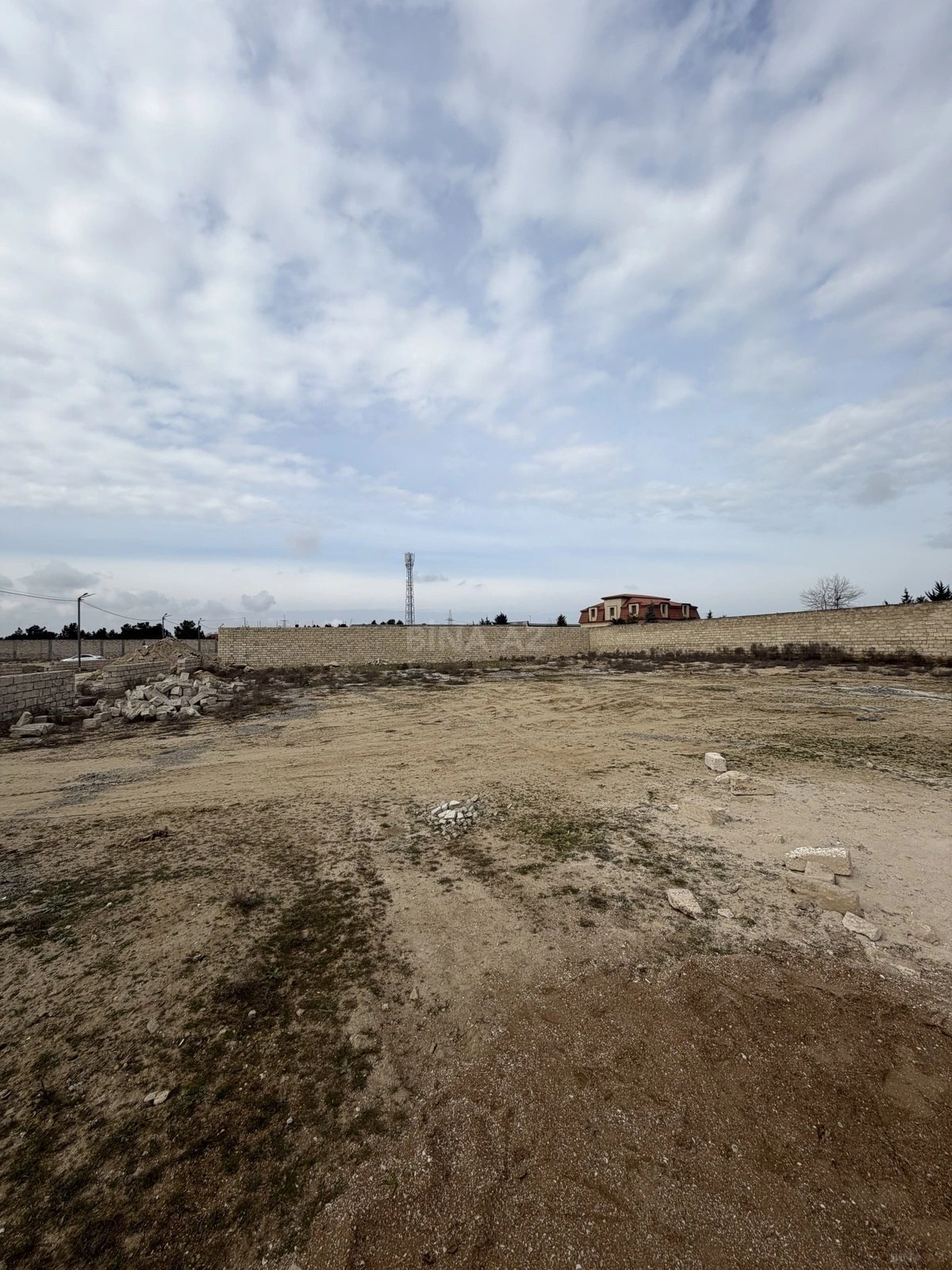 Satılır torpaq sahəsi 10 m²