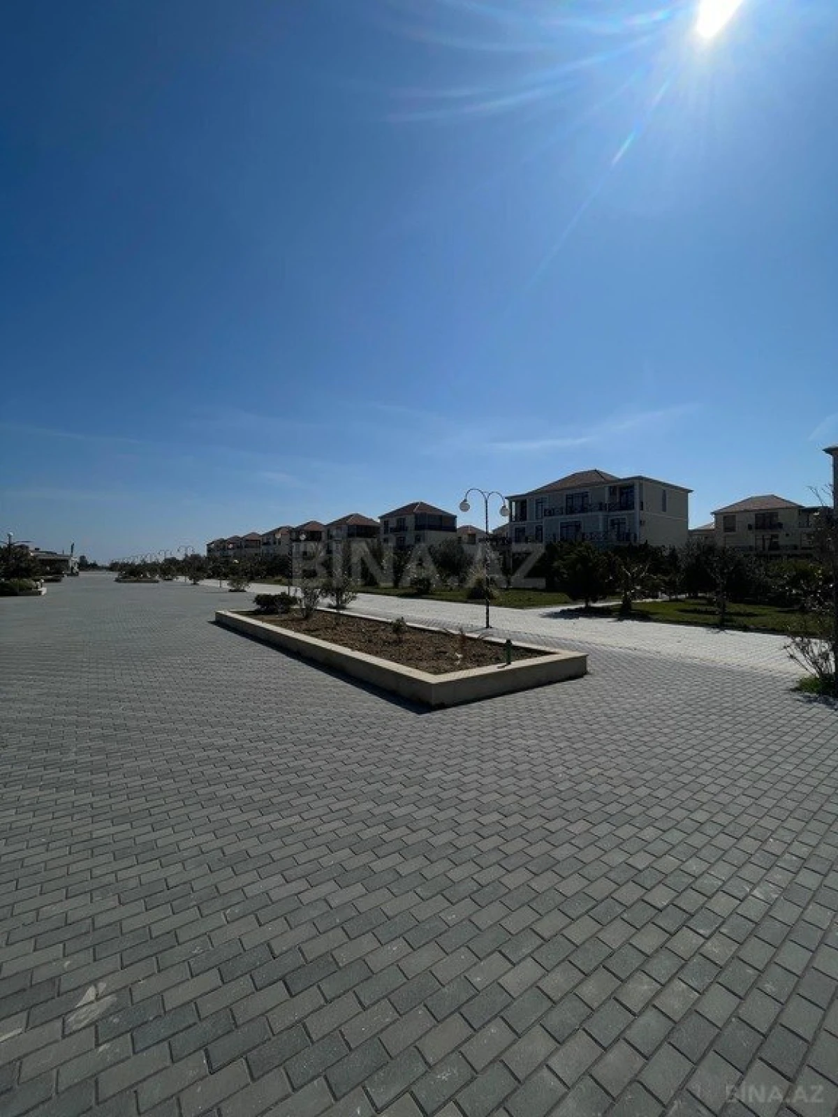 Satılır 2 otaqlı mənzil 53 m²