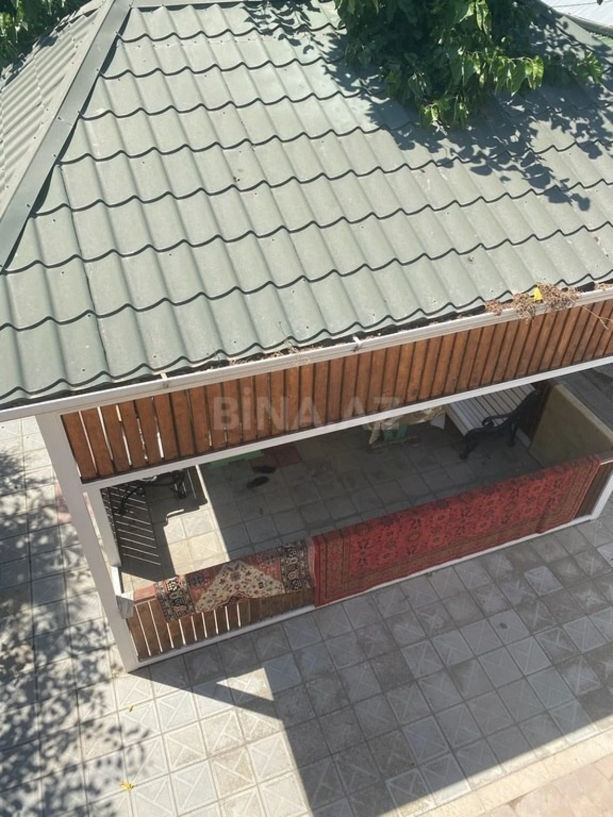 Satılır 8 otaqlı həyət evi 300 m²