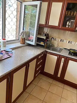 Satılır 8 otaqlı həyət evi 300 m²