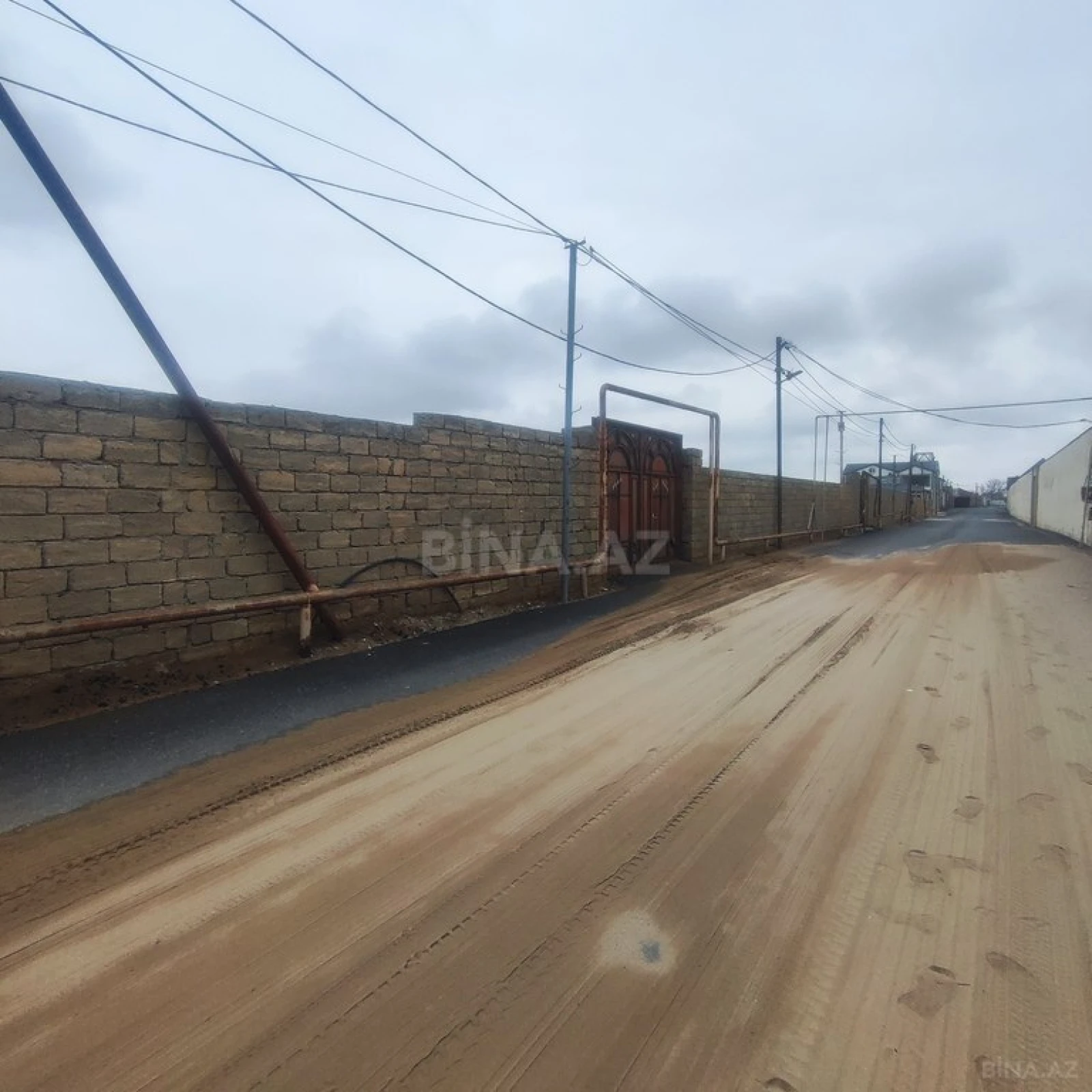 Satılır torpaq sahəsi 12 m²