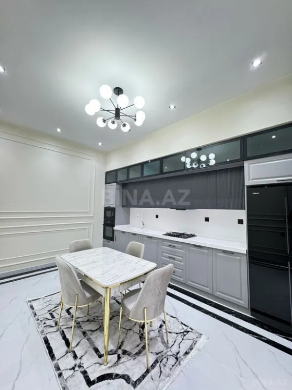 Satılır 4 otaqlı həyət evi 180 m²