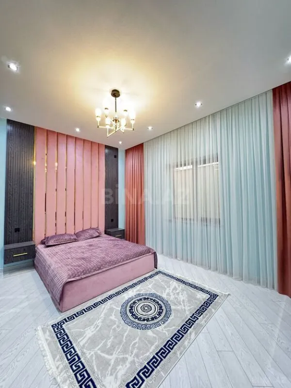 Satılır 4 otaqlı həyət evi 180 m²