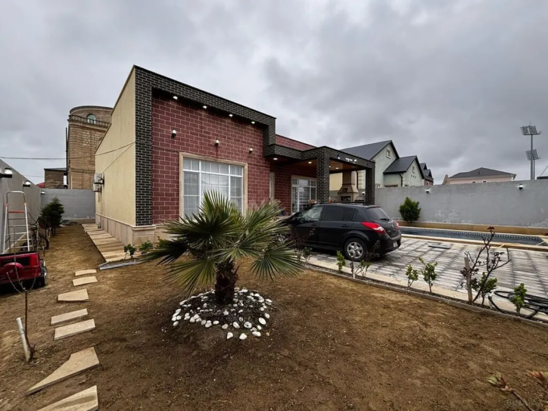 Satılır 4 otaqlı həyət evi 150 m²