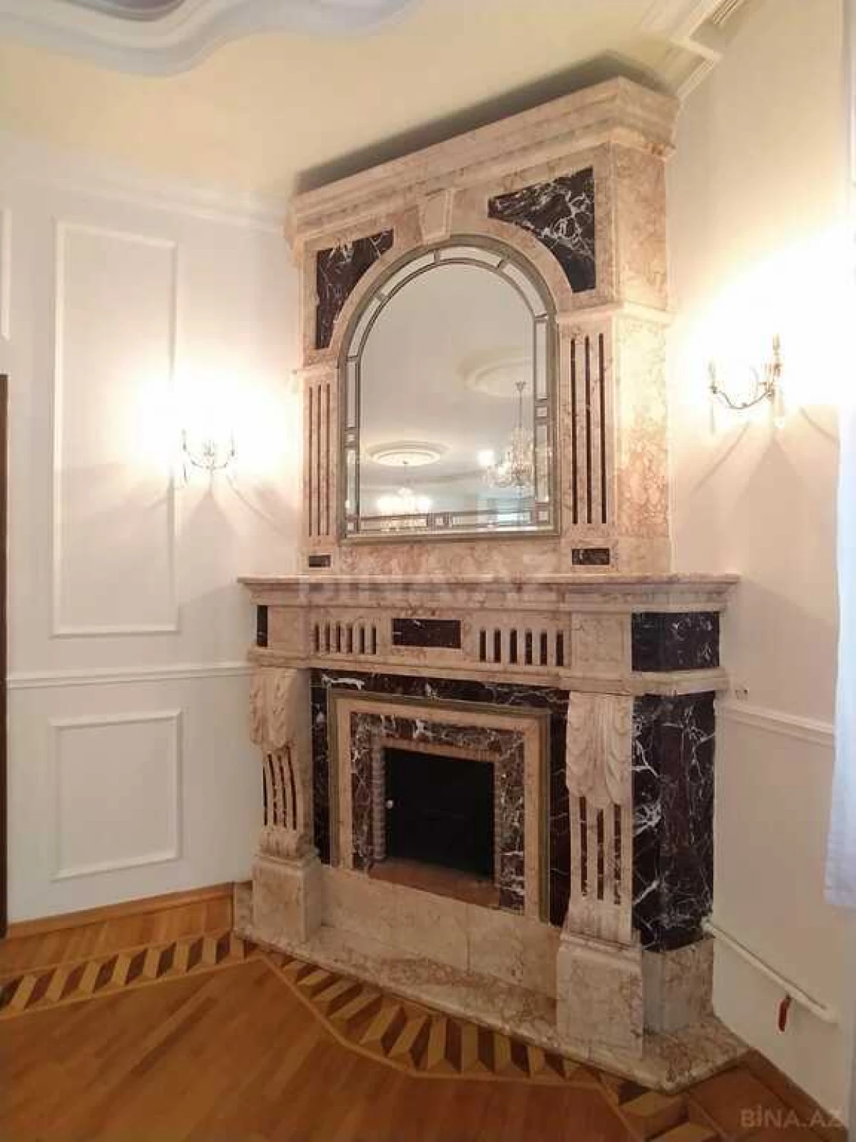 Satılır 8 otaqlı həyət evi 650 m²