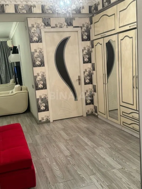 Satılır 3 otaqlı mənzil 82 m²
