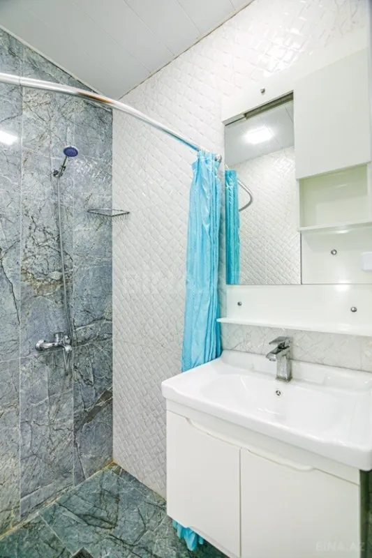 Kirayə verilir 2 otaqlı mənzil 60 m²