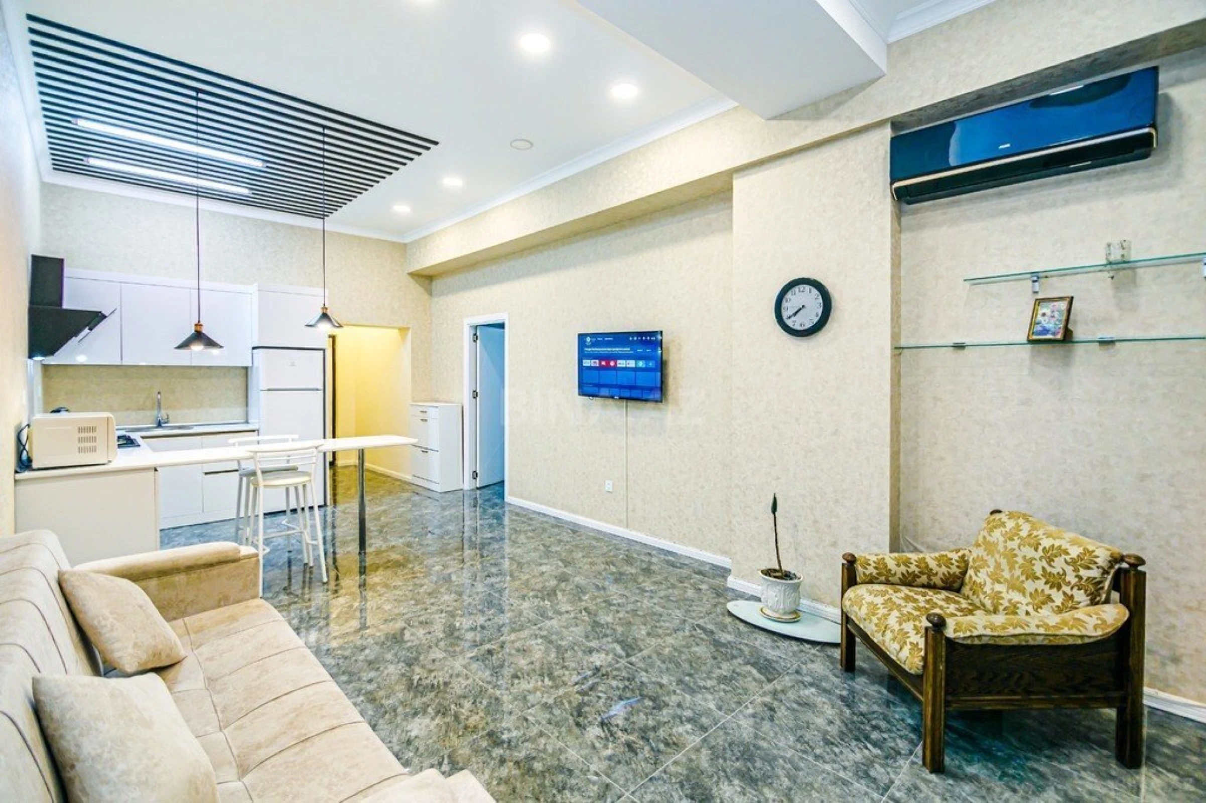 Kirayə verilir 2 otaqlı mənzil 60 m²