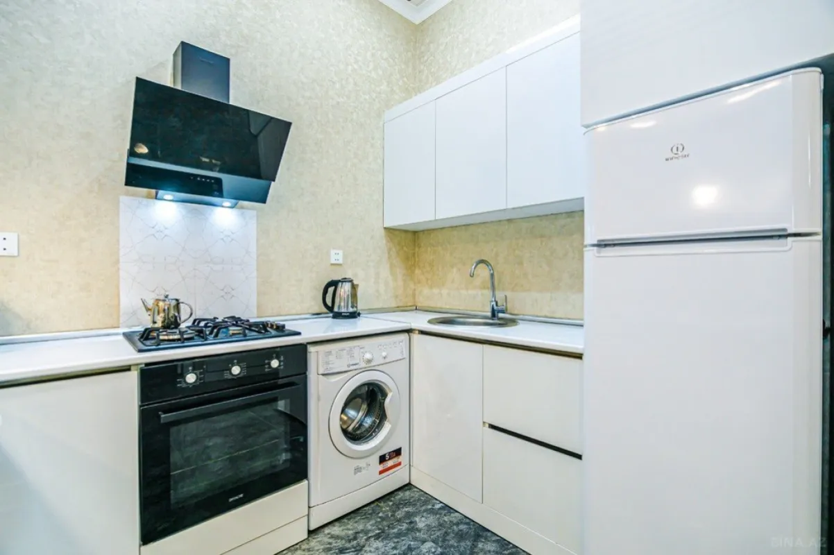 Kirayə verilir 2 otaqlı mənzil 60 m²