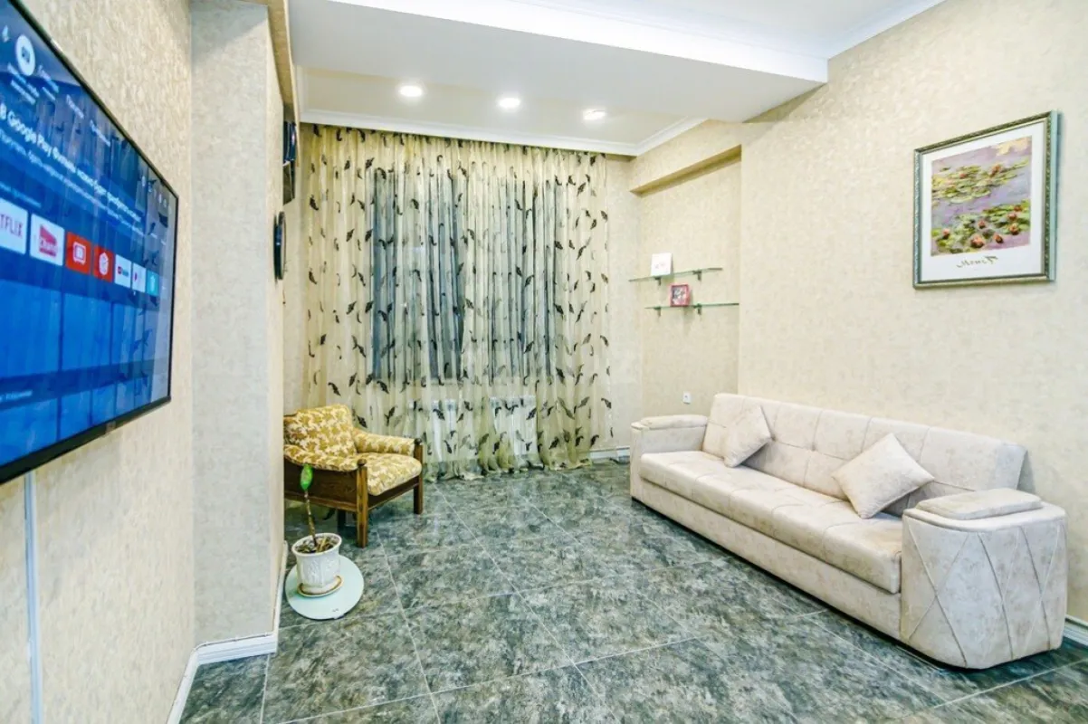 Kirayə verilir 2 otaqlı mənzil 60 m²