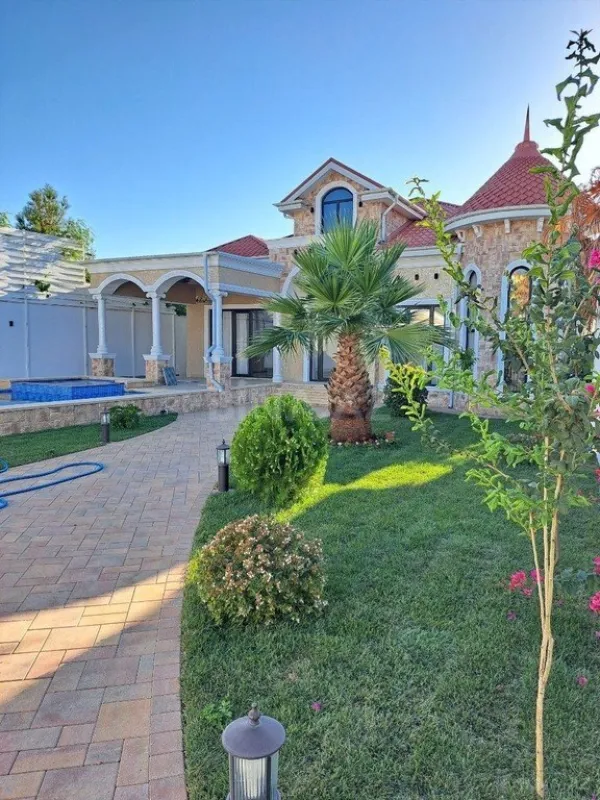 Satılır 4 otaqlı həyət evi 160 m²