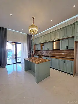 Satılır 4 otaqlı həyət evi 160 m²