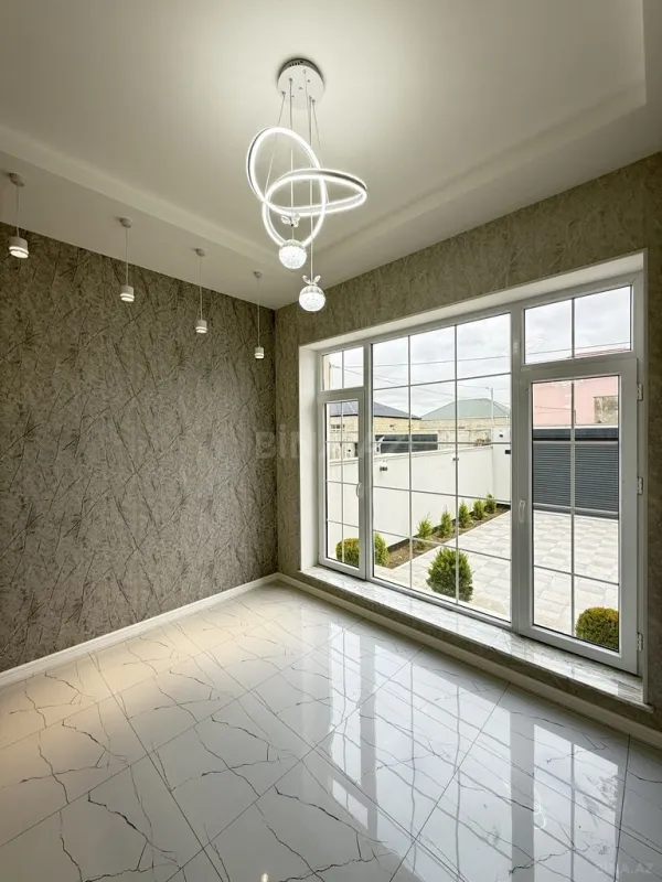 Satılır 4 otaqlı həyət evi 145 m²