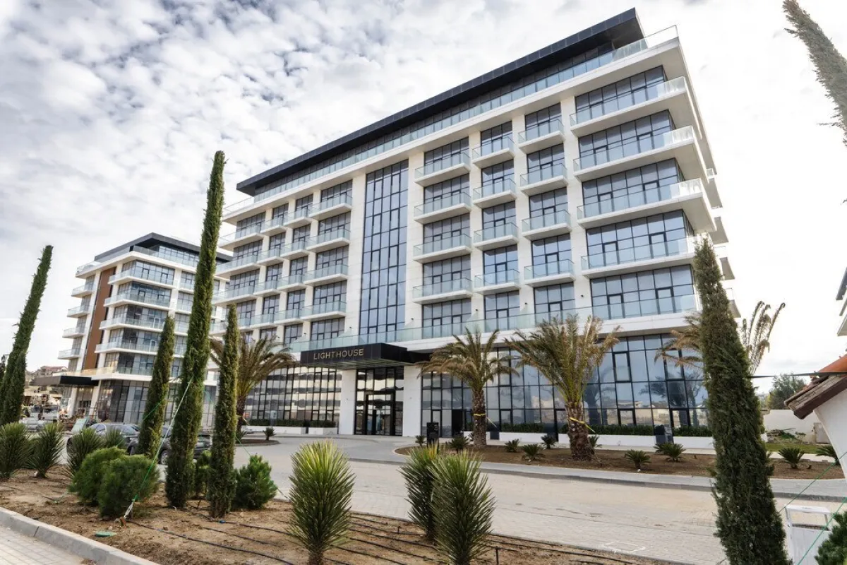 Satılır 3 otaqlı mənzil 138 m²