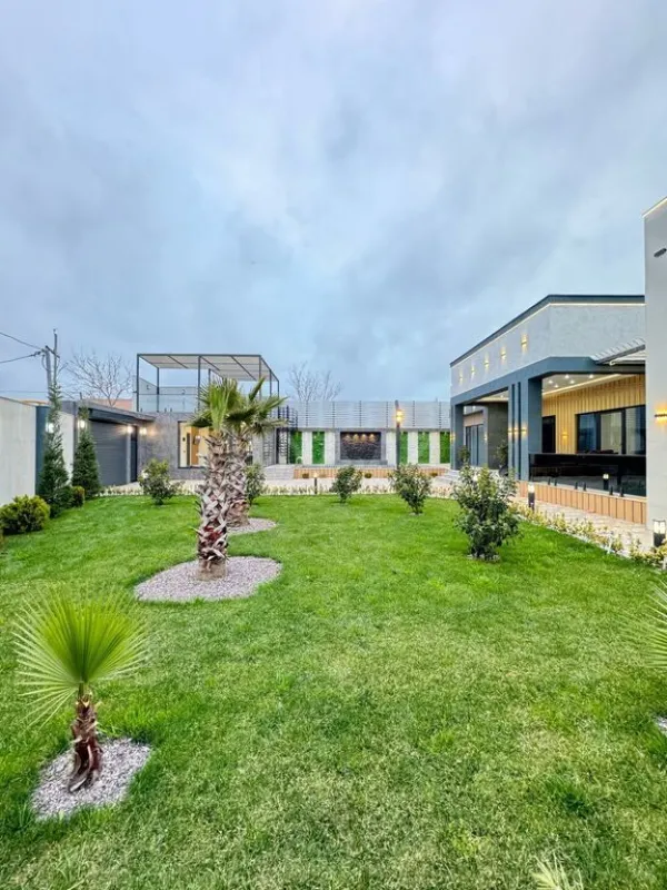 Satılır 5 otaqlı həyət evi 250 m²