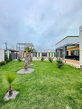 Satılır 5 otaqlı həyət evi 250 m²