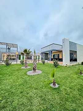 Satılır 5 otaqlı həyət evi 250 m²