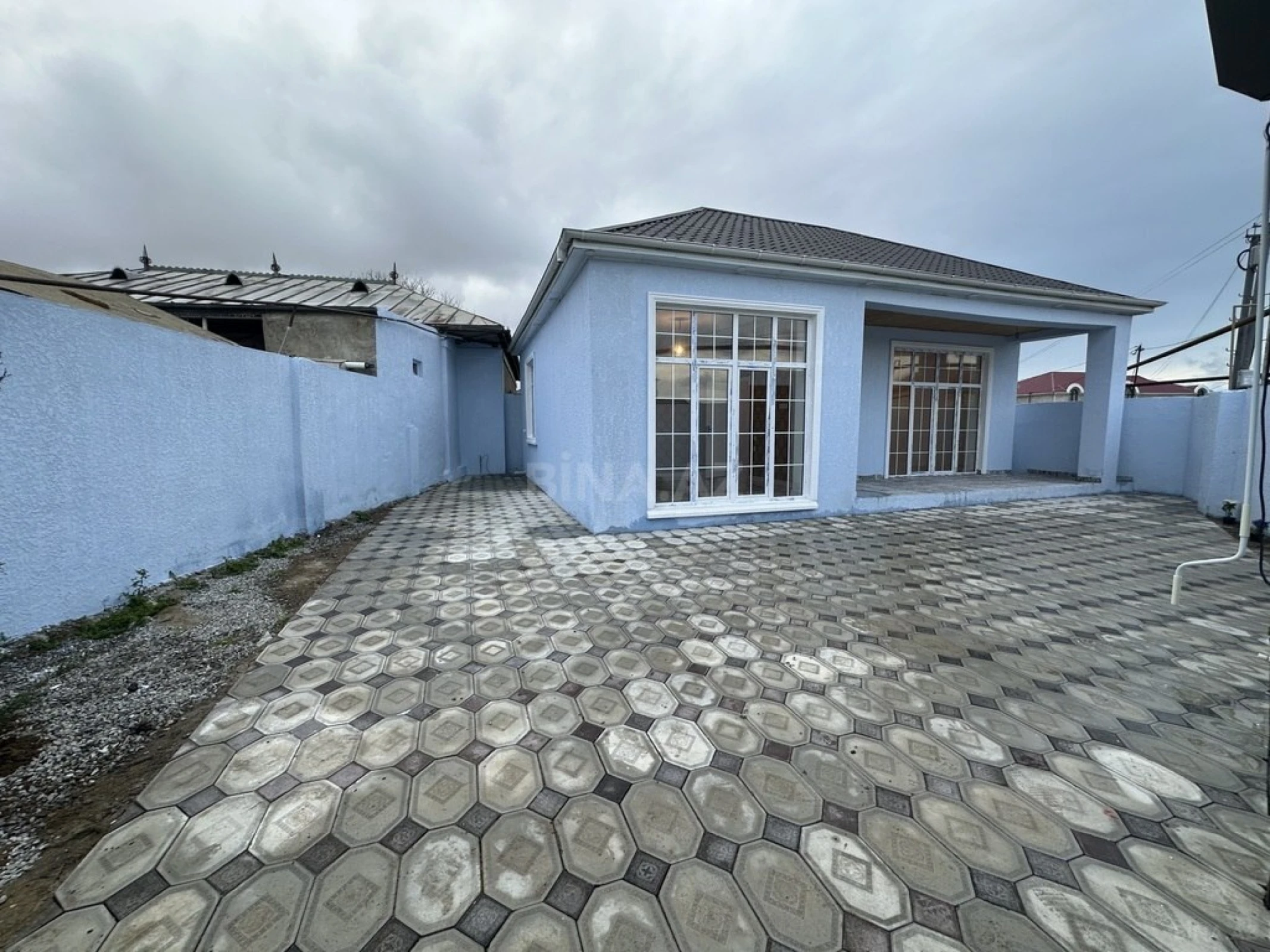Satılır 3 otaqlı həyət evi 100 m²